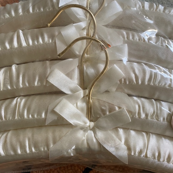 Whitmor I Padded Satin Hangers I Bone I Set of 10 - Picture 7 of 14